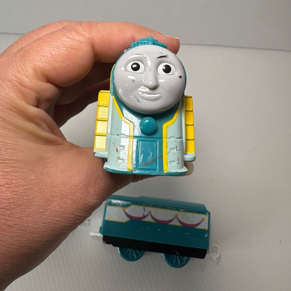 Thomas & Friends Connor TrackMaster Motorized Train Engine Passenger Coach WORKS - Picture 10 of 10